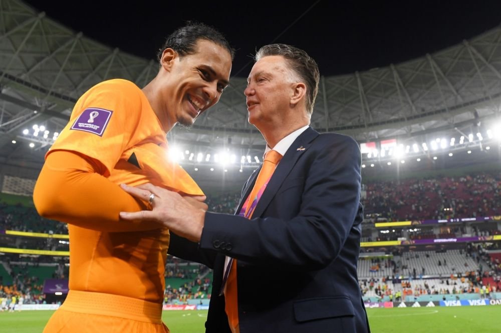 Louis van Gaal, unul dintre marii selecționeri din istoria Olandei, a avut mentor un antrenor român!_2