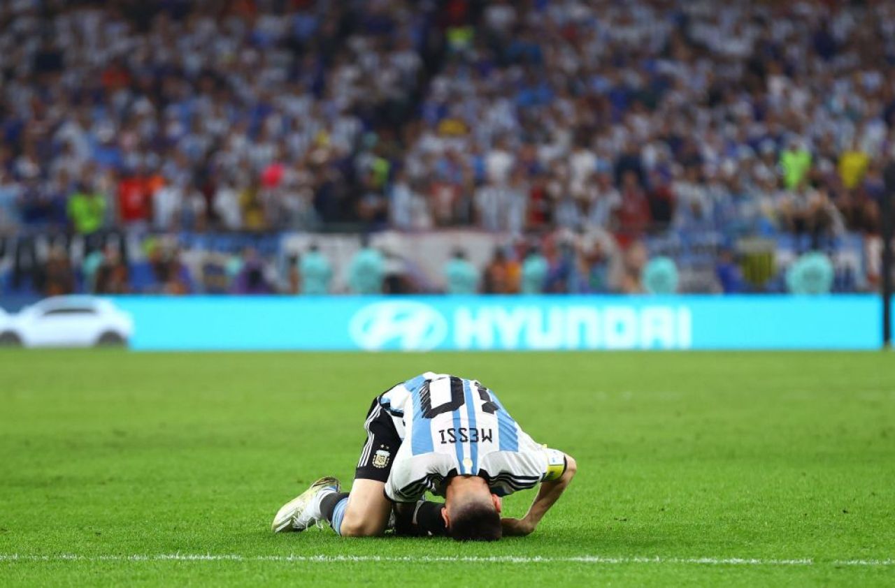 Cele mai tari poze cu Leo Messi din Argentina - Australia. Câți jucători îl înconjurau în momentul în care a deschis scorul_5