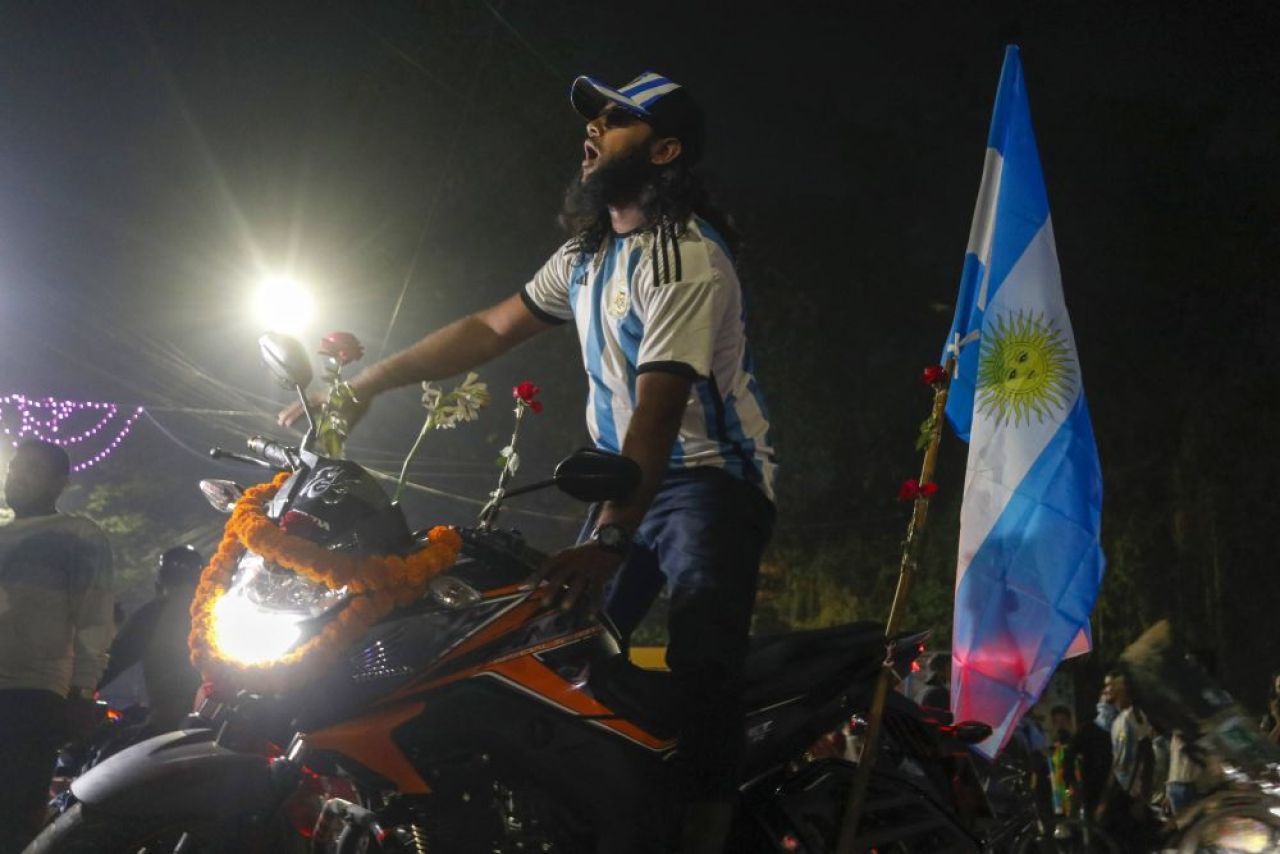 Țara unde toată lumea ține cu Argentina, de când eroul Maradona a dat de pământ cu „coloniștii” englezi_1