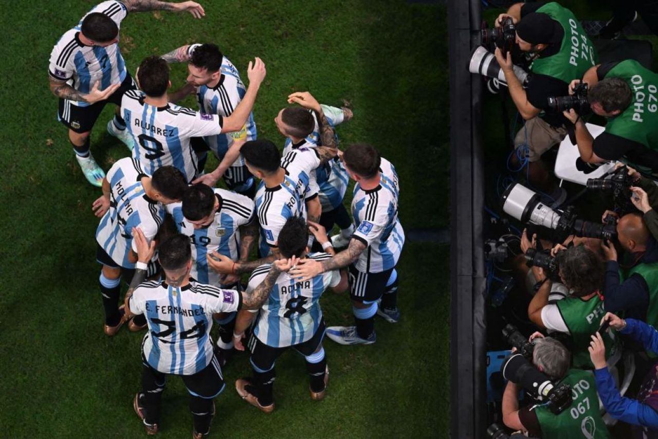 Argentina - Olanda, un clasic al fotbalului.