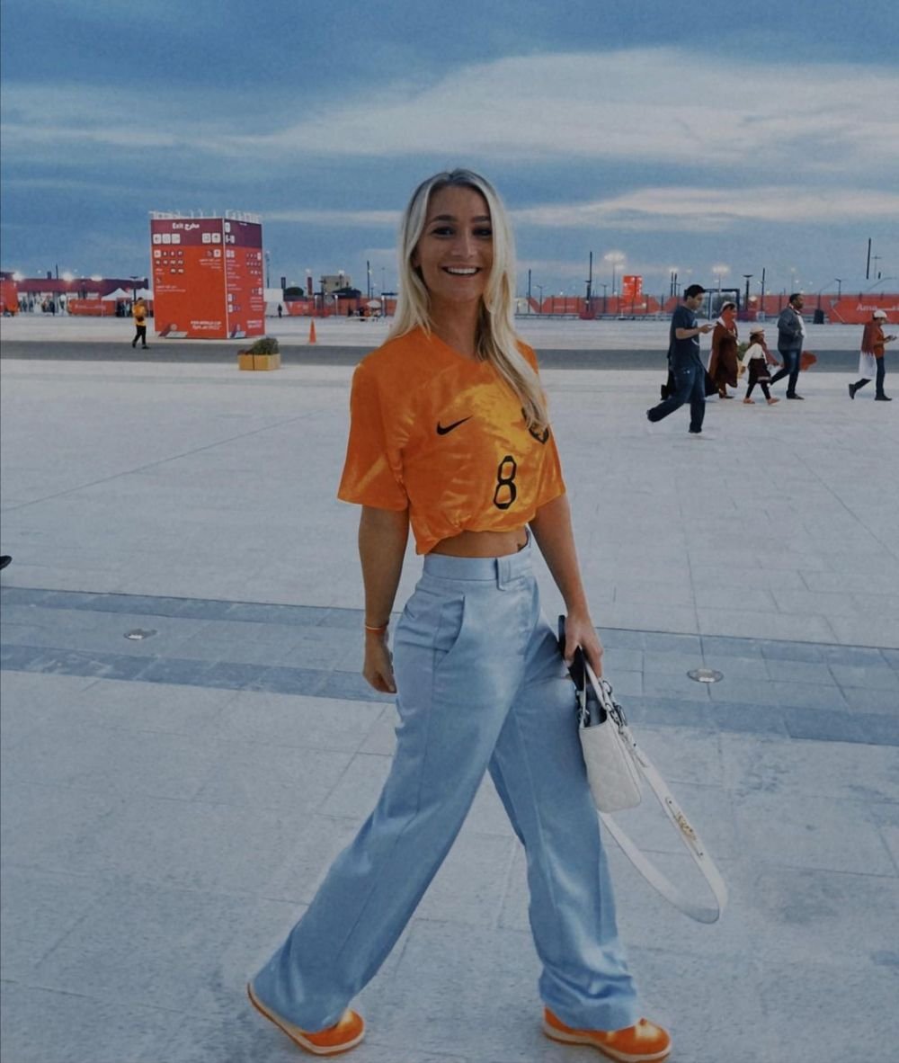 Ea este bomba sexy care se iubește cu starul care a făcut senzație la Mondial și pe care se bat marile echipe _30