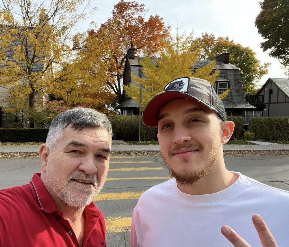 Unul dintre băieții lui Leonard Doroftei a dat lovitura! Afacerea care l-a făcut milionar: „Am fost pe punctul de a da câtva sute de mii de dolari pe o mașină!” _10