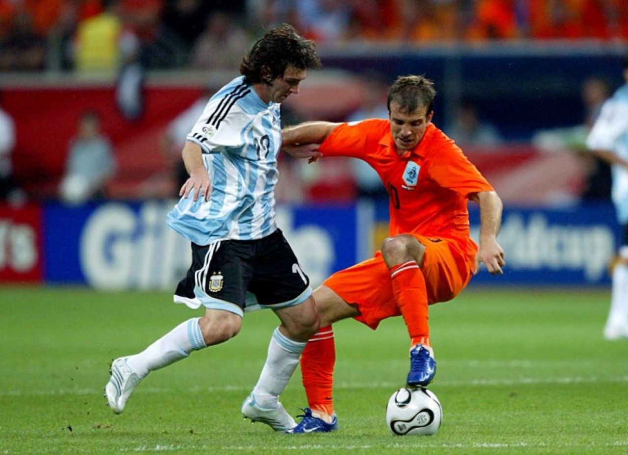 „Am jucat împotriva lui și am plâns! Acum poate fi oprit!” Jucătorul care l-a înfruntat pe Leo Messi are încredere în naționala Olandei _1