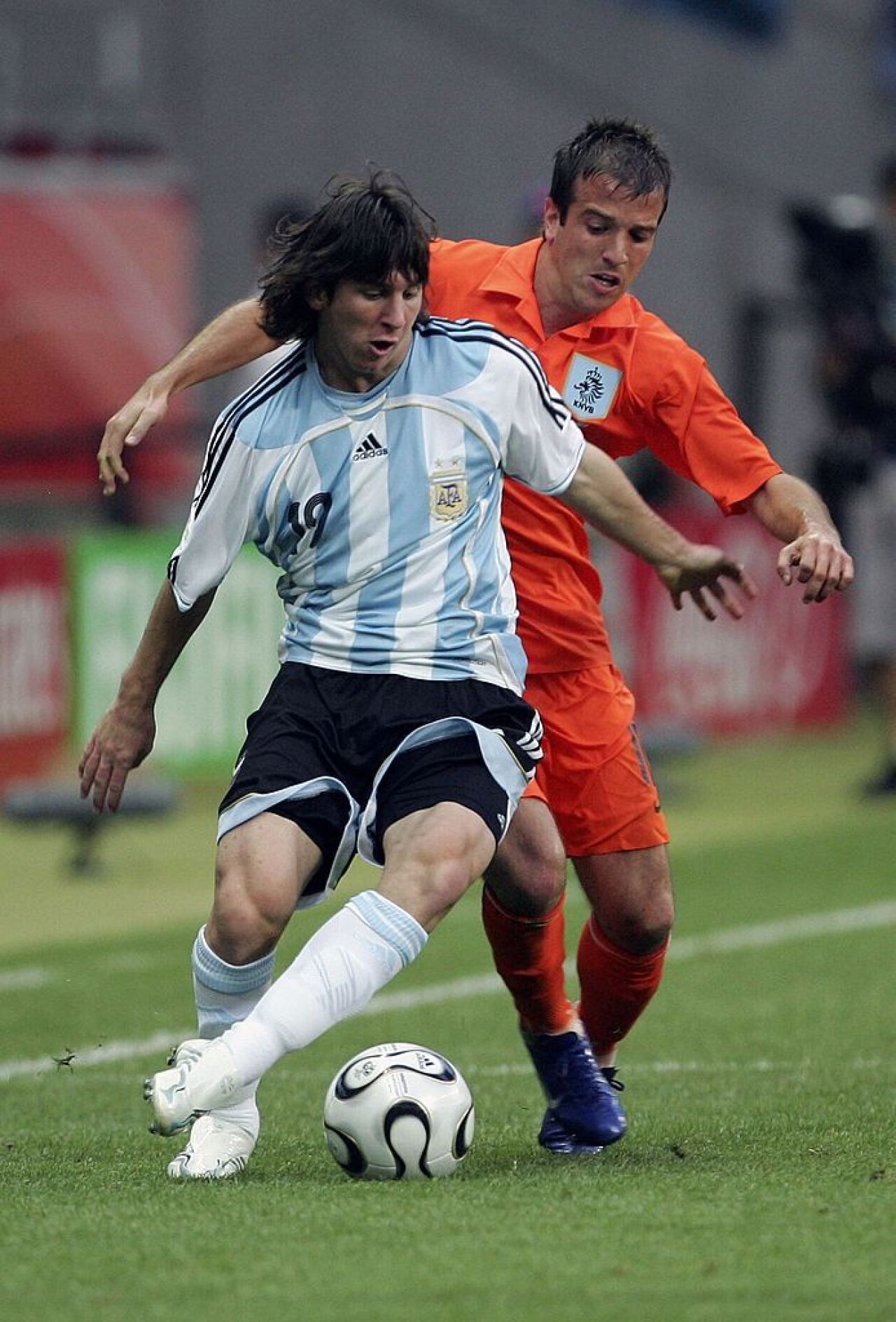 „Am jucat împotriva lui și am plâns! Acum poate fi oprit!” Jucătorul care l-a înfruntat pe Leo Messi are încredere în naționala Olandei _2