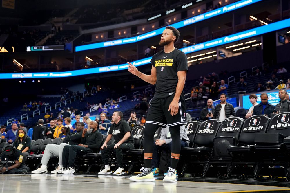 „Extraterestrul” Steph Curry a devenit viral! Ronaldinho, lăsat pe dinafară de performanța baschetbalistului american_2