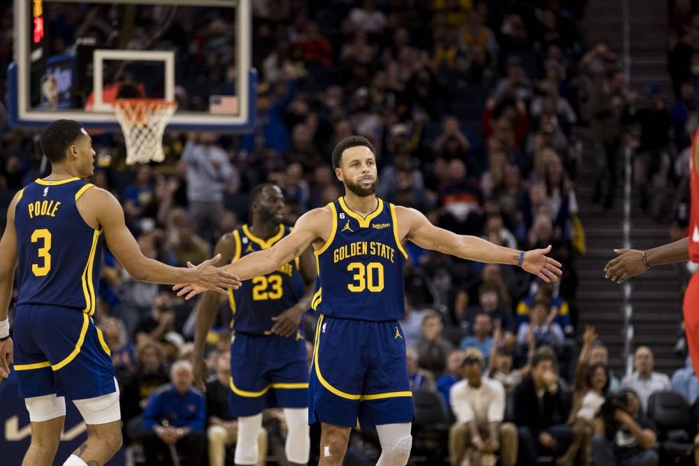 „Extraterestrul” Steph Curry a devenit viral! Ronaldinho, lăsat pe dinafară de performanța baschetbalistului american_7