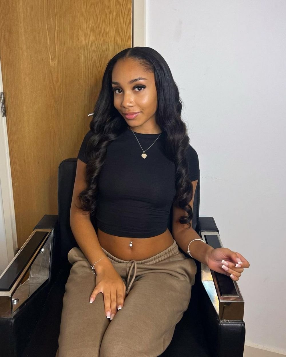 Jude Bellingham, starul naționalei Angliei, vrăjit de un model de pe Instagram. Asantewa Chitty impresionează cu frumusețea ei_9