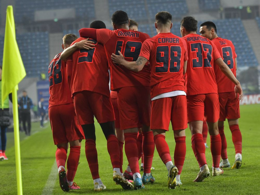 Situația de la FCSB, aspru criticată: Nici nu știu dacă să mă mai uit, o debandadă totală