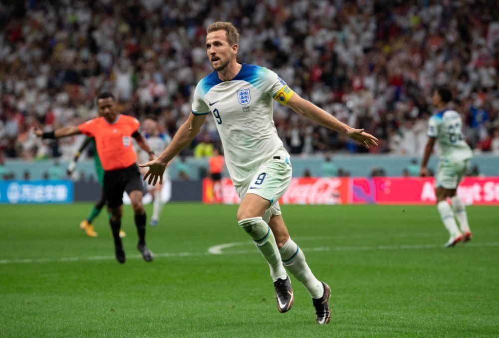 Ce mesaje au observat fanii pe banderolele de căpitan purtate de Harry Kane în timpul Cupei Mondiale din Qatar_3
