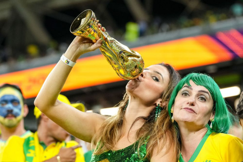 Braziliencele au făcut show în tribune la meciul cu Coreea de Sud!_2