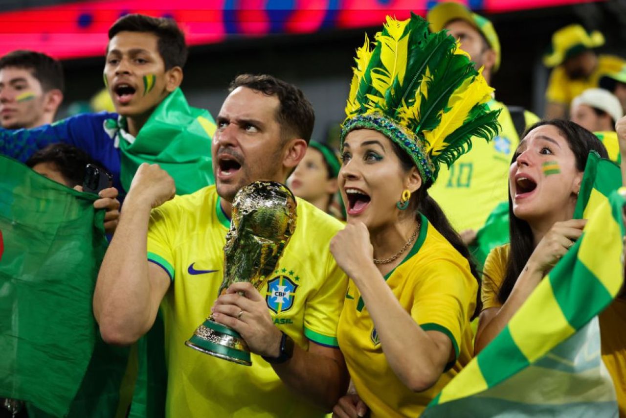Braziliencele au făcut show în tribune la meciul cu Coreea de Sud!_5
