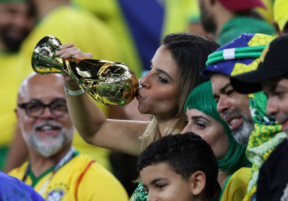 Braziliencele au făcut show în tribune la meciul cu Coreea de Sud!_6