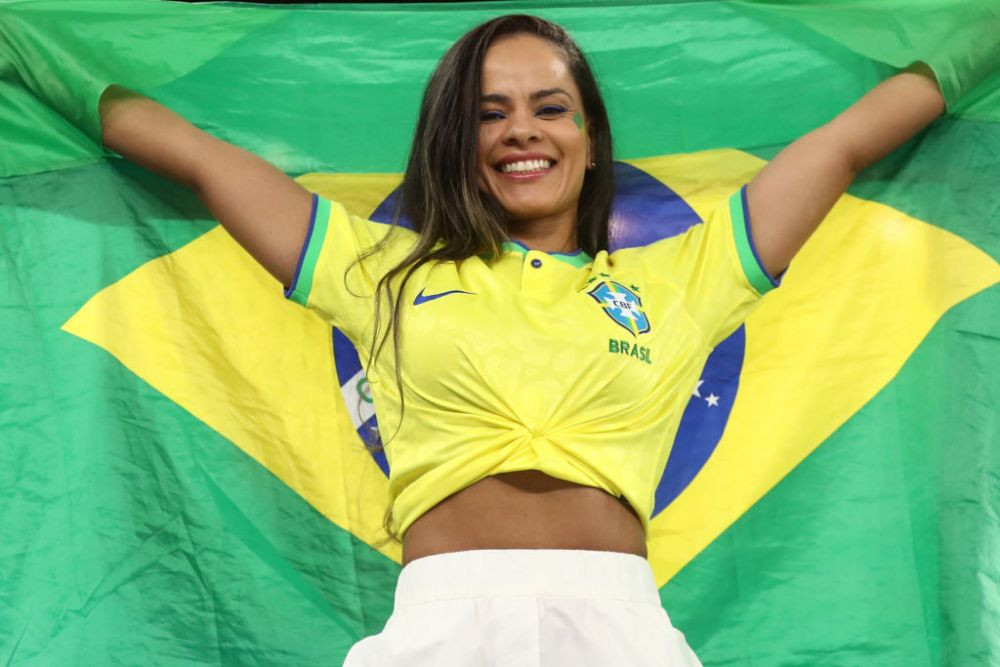 Braziliencele au făcut show în tribune la meciul cu Coreea de Sud!_11