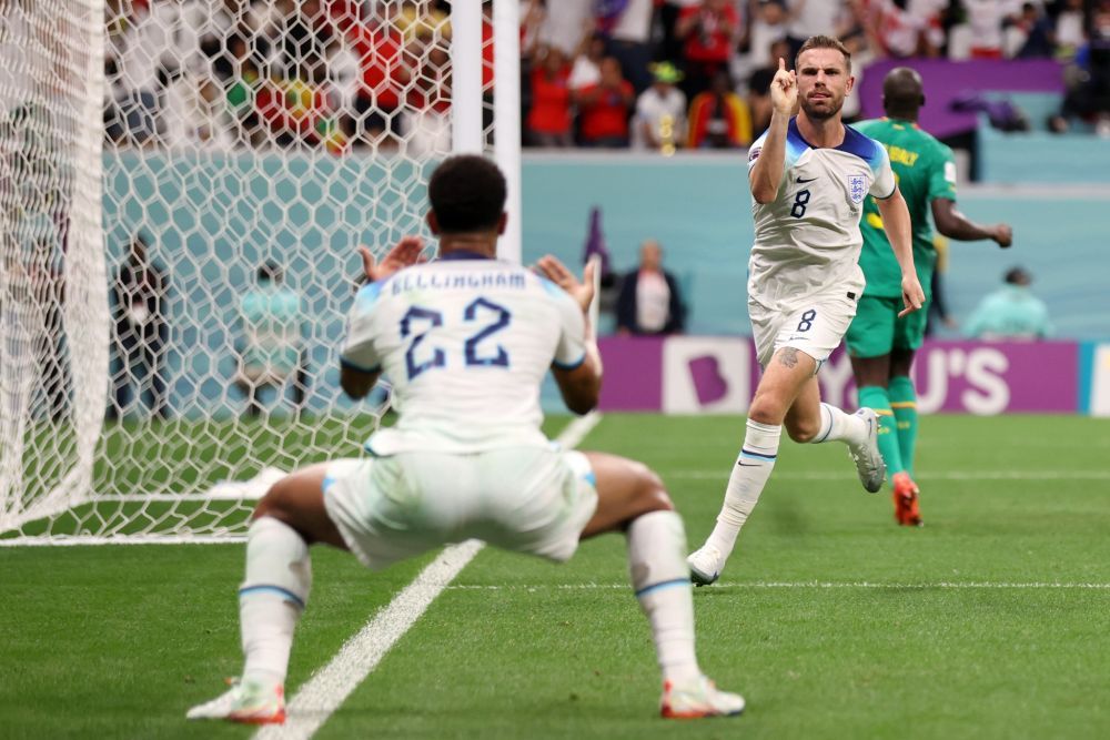 Jucătorii Angliei acuză gazdele CM 2022 că au vopsit gazonul. Ce au răspuns FIFA și gazdele turneului_1