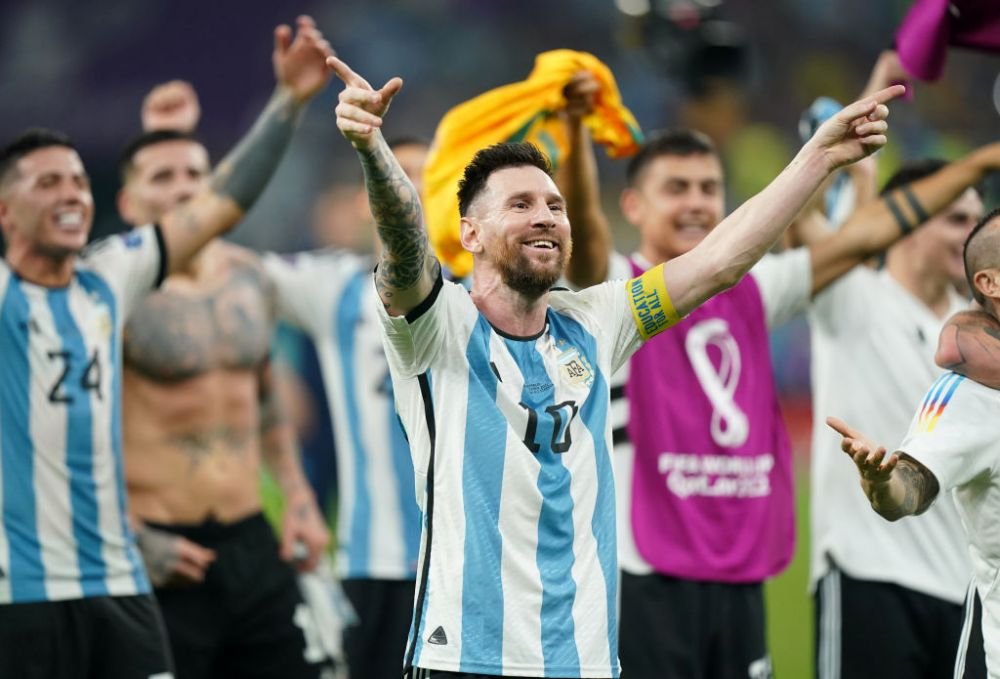 Răspunsul genial al lui Frenkie de Jong când a fost întrebat cum îl va opri pe Lionel Messi. Reacția olandezului e de milioane_5