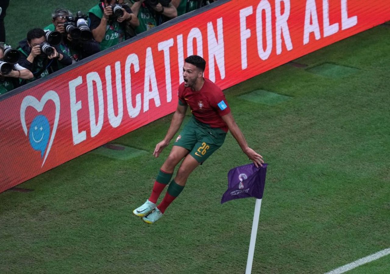 Ce execuție! Goncalo Ramos a „rupt” plasa cu reușita sa din Portugalia - Elveția din optimile Mondialului_45