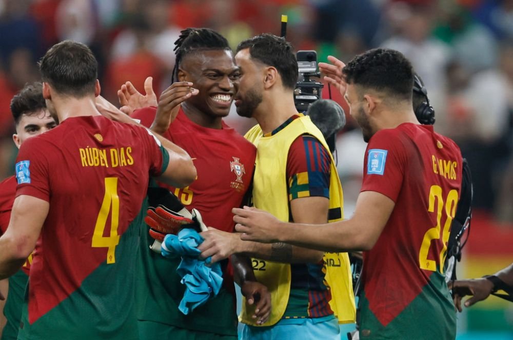 Nu a avut nevoie decât de cinci minute pentru o superexecuție. Introdus în minutul 87, Rafael Leao a marcat un gol spectaculos_4