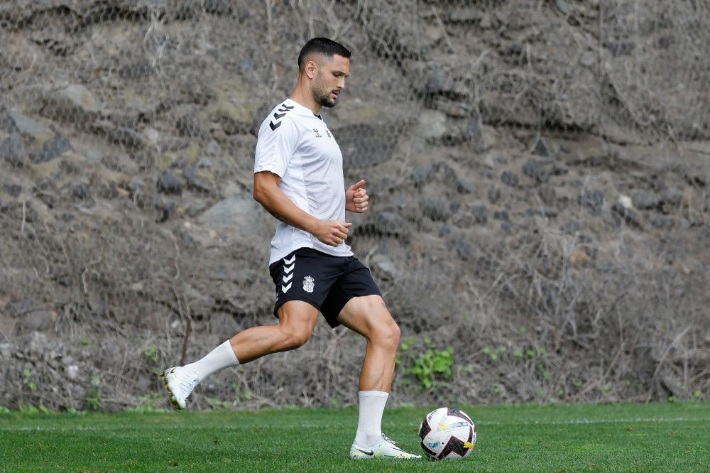 Florin Andone, ”o adevărată pacoste pentru apărarea adversă”! Atacantul joacă puțin, dar bine la liderul din Segunda_19