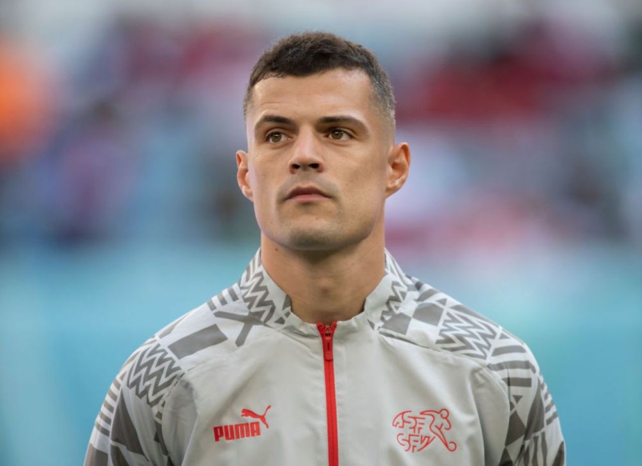 O jurnalistă l-a criticat aspru pe Granit Xhaka pentru gestul grosolan făcut la meciul cu Serbia. Cum a reacționat tatăl acestuia_6