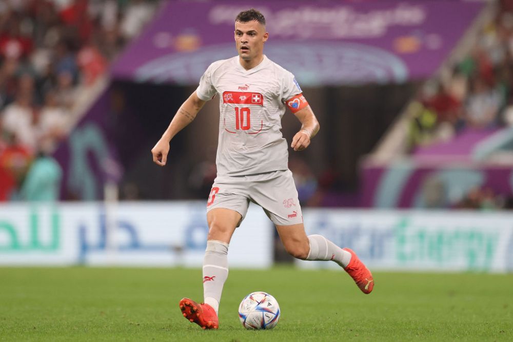 O jurnalistă l-a criticat aspru pe Granit Xhaka pentru gestul grosolan făcut la meciul cu Serbia. Cum a reacționat tatăl acestuia_7