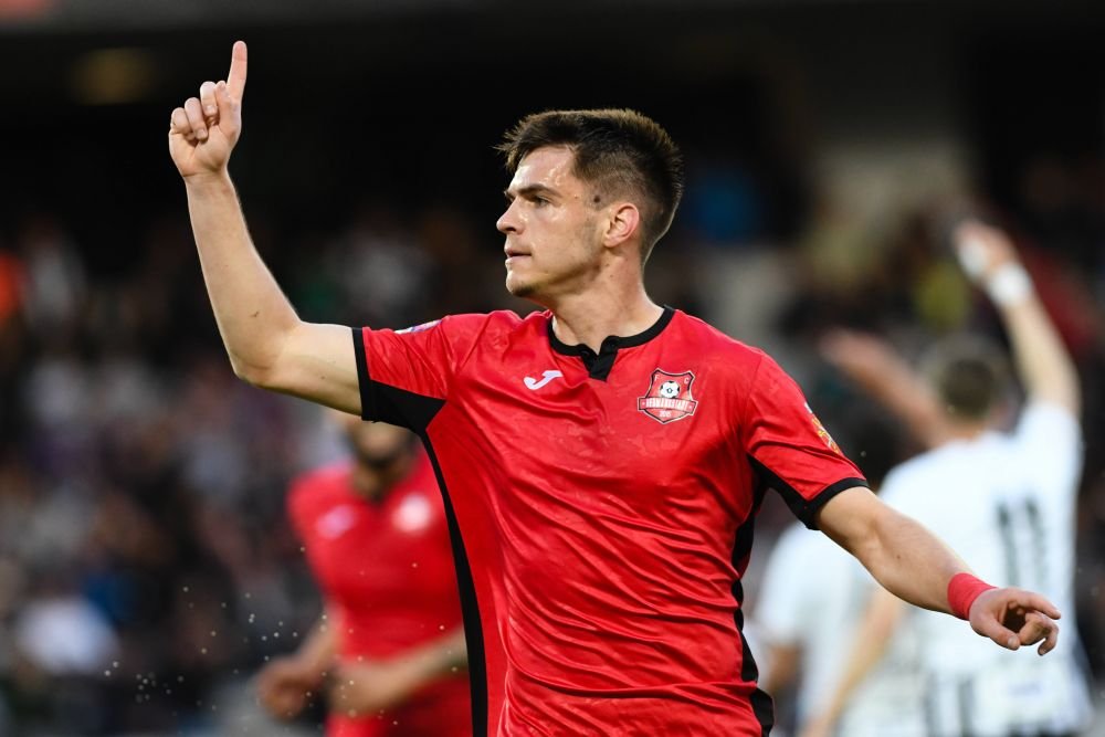 Daniel Paraschiv, atacantul care a debutat cu gol la națională, este dorit de echipa care a făcut senzație în Champions League!_6