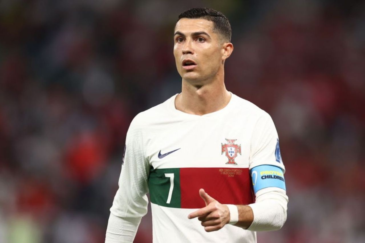 Un bărbat din Anglia susține că este sosia lui Ronaldo, iar femeile îl iubesc pentru asta. Ce favoare îi cer fanii_3