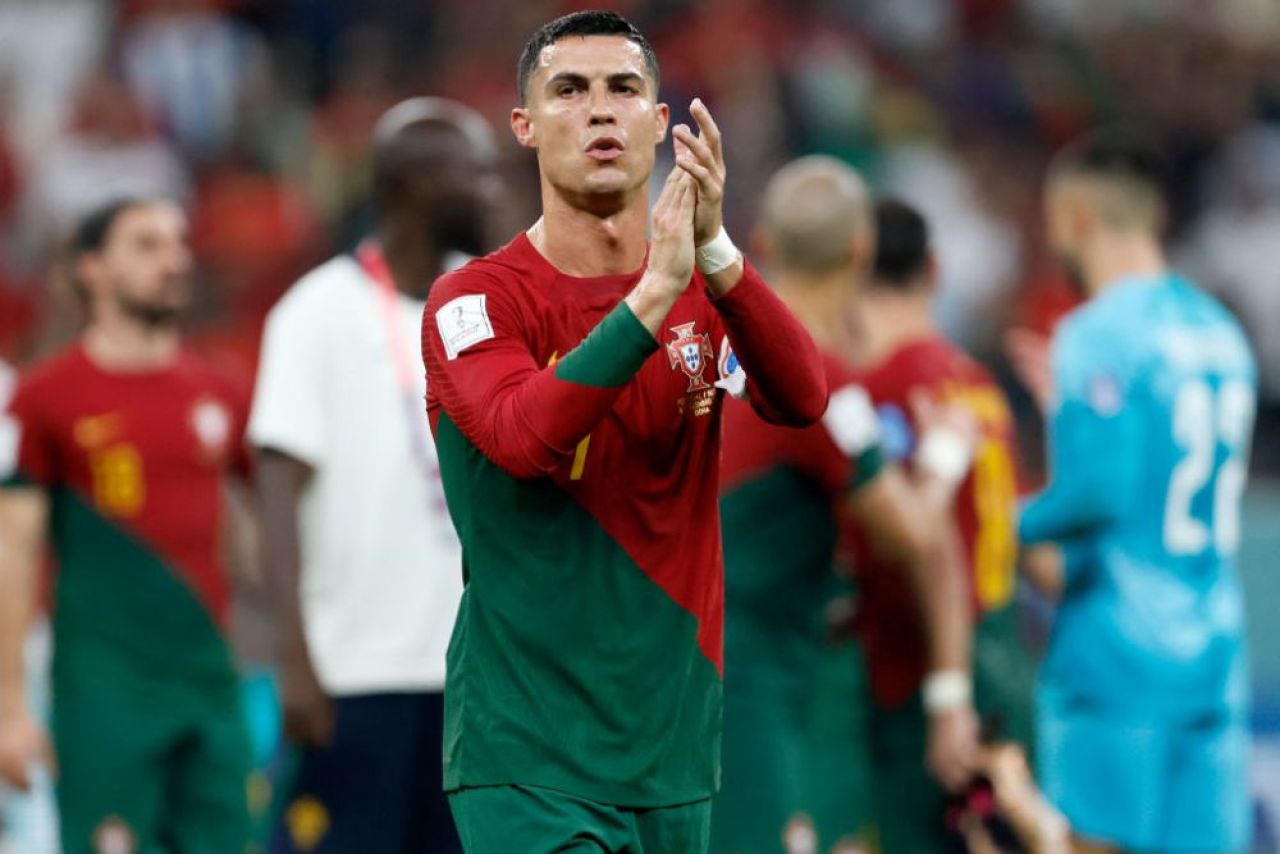 Un bărbat din Anglia susține că este sosia lui Ronaldo, iar femeile îl iubesc pentru asta. Ce favoare îi cer fanii_5