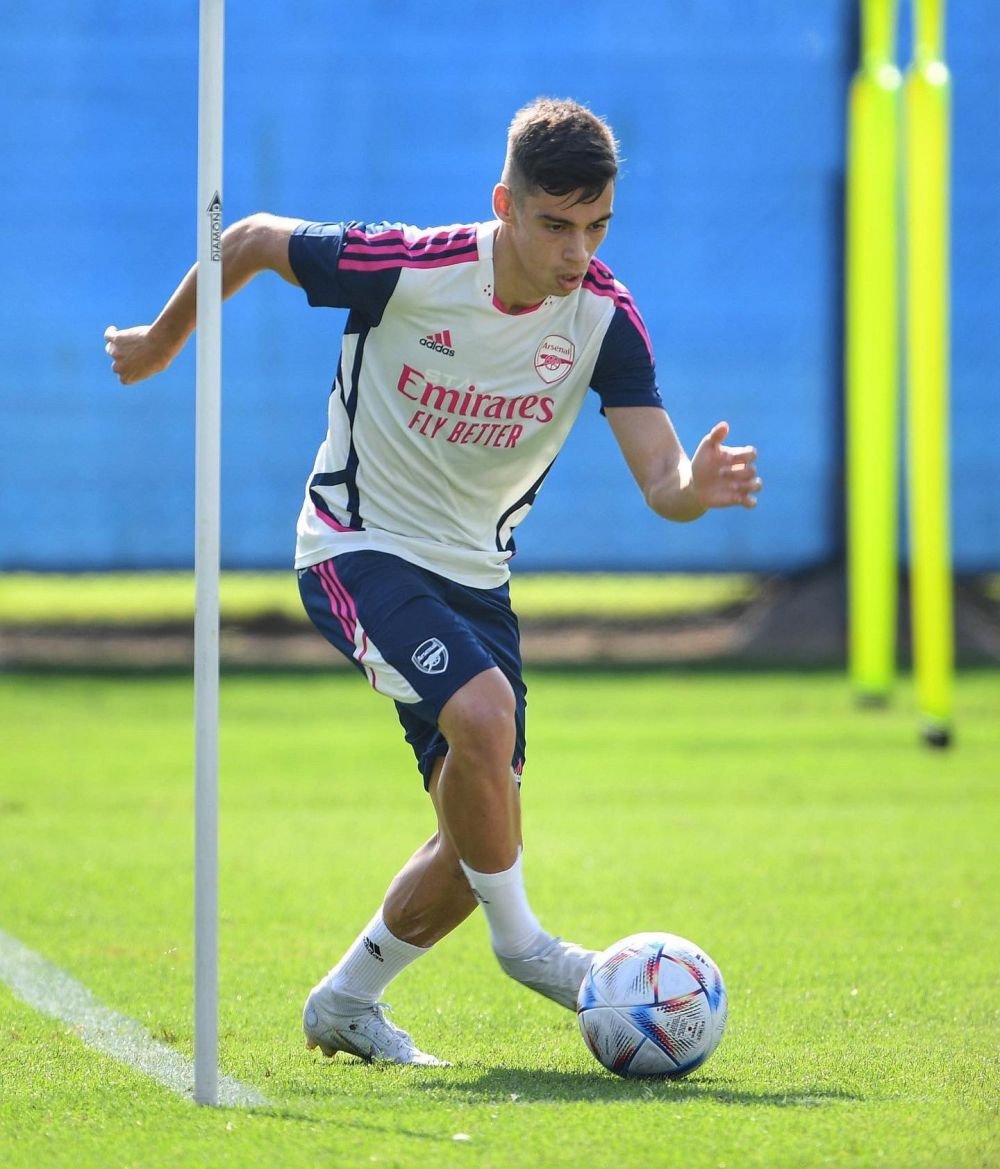 Cătălin Cîrjan, care la 10 ani juca deja la seniori, a debutat la prima echipă a lui Arsenal: ”Încă nu îl consider un debut”_17
