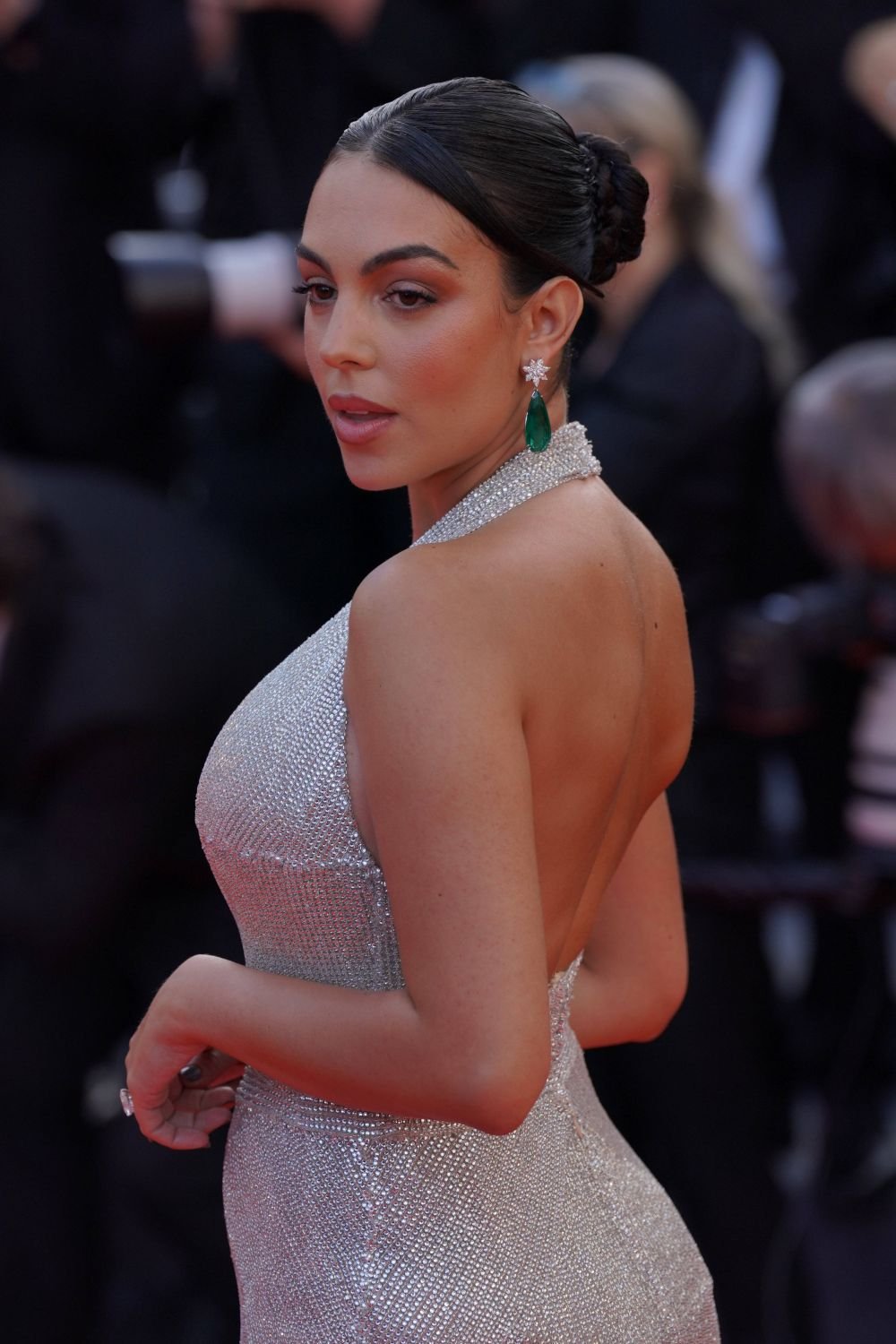 Fără număr! Georgina Rodriguez, 'blindată' în bijuterii de peste două milioane de euro! Cum arată accesoriile cu care a mers la meci _221