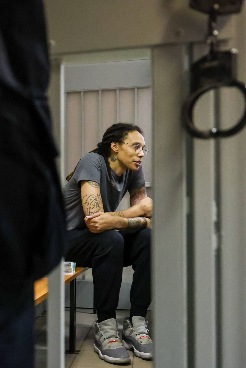 Eliberată de ruși după ce a stat 10 luni în pușcărie, Brittney Griner a ajuns în Texas. Imagini din momentul în care a părăsit închisoarea_5
