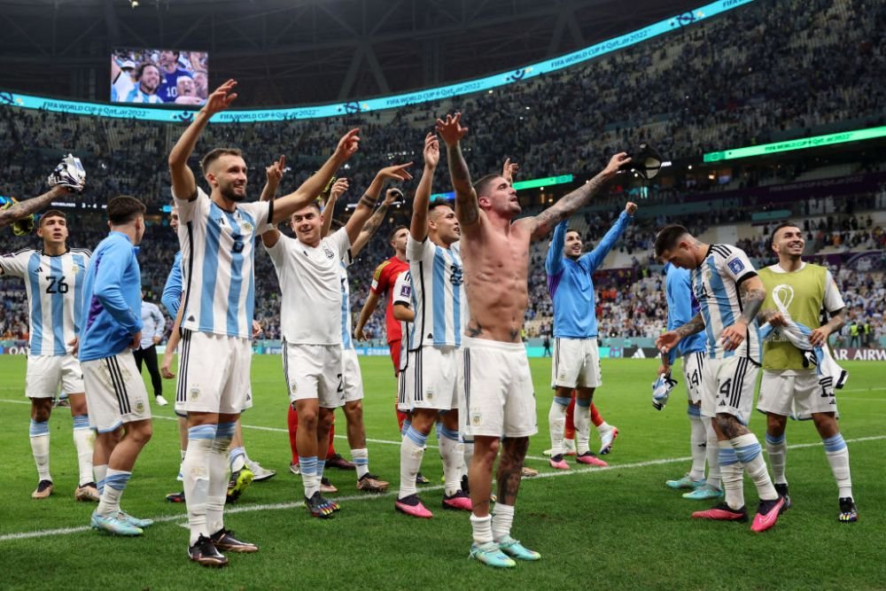  A pus sare pe rană! Gestul făcut de Otamendi, după ce Lautaro a transformat penalty-ul care a calificat Argentina în semifinale_10