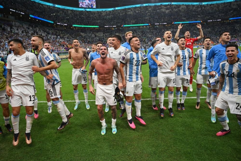  A pus sare pe rană! Gestul făcut de Otamendi, după ce Lautaro a transformat penalty-ul care a calificat Argentina în semifinale_13