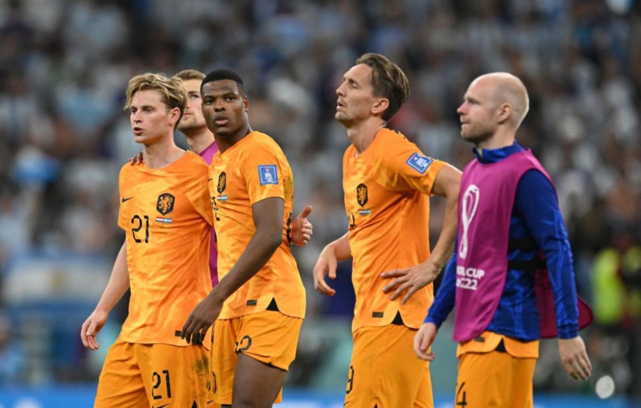A pus sare pe rană! Gestul făcut de Otamendi, după ce Lautaro a transformat penalty-ul care a calificat Argentina în semifinale_16