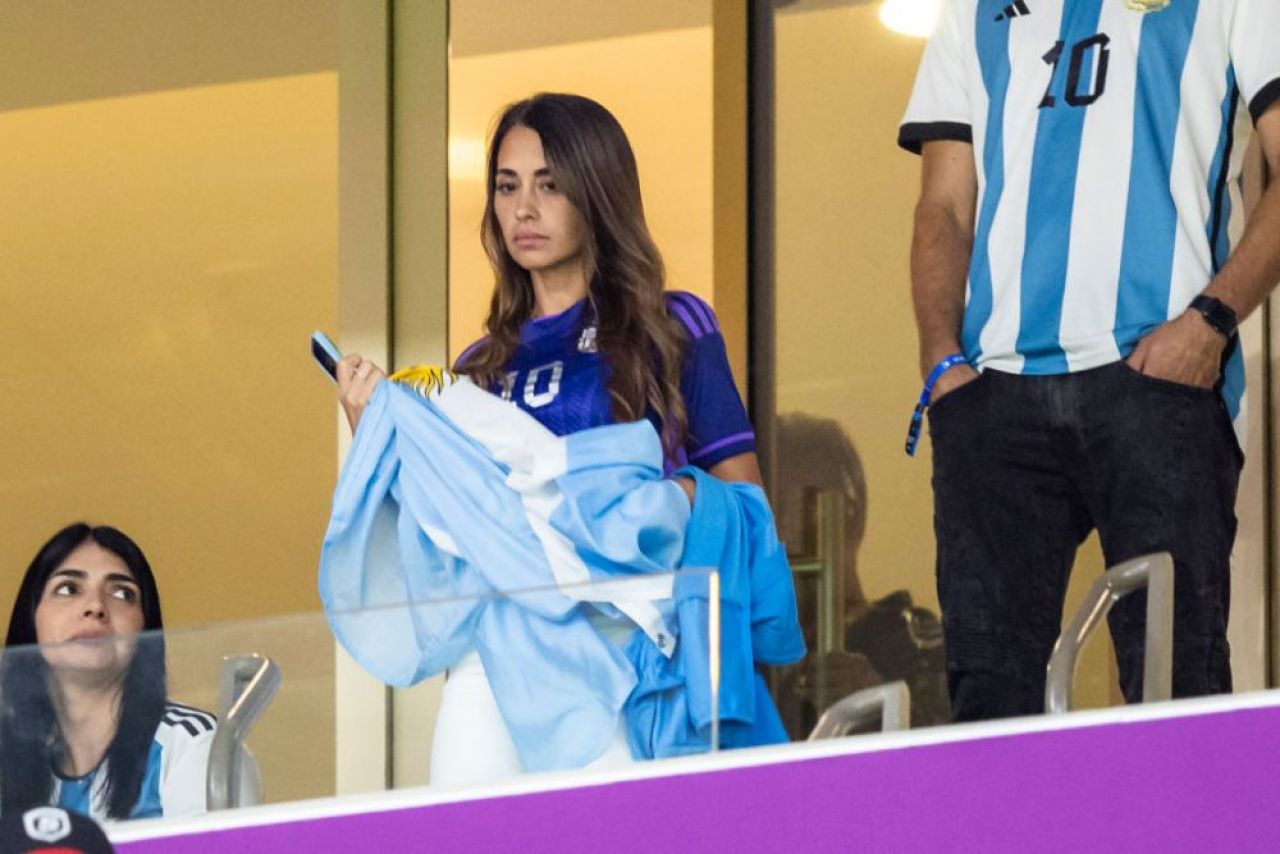 De la agonie la extaz! Cum a trăit soția lui Leo Messi meciul ”de infarct” dintre Olanda și Argentina_1