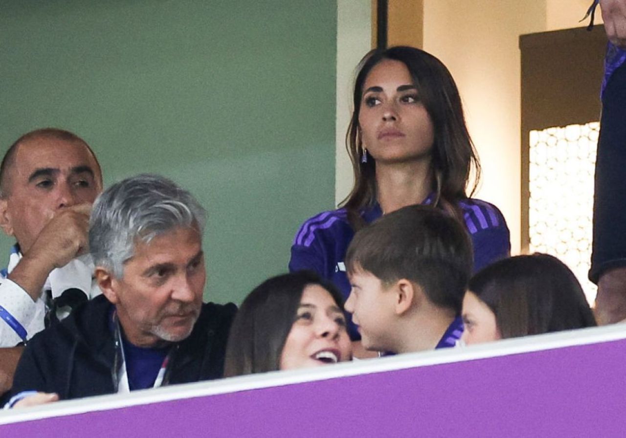 De la agonie la extaz! Cum a trăit soția lui Leo Messi meciul ”de infarct” dintre Olanda și Argentina_9