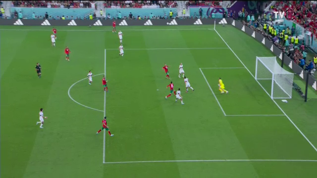 Sigur l-a făcut gelos pe CR7! En-Nesyri a înscris un gol magnific în Maroc - Portugalia, după ce s-a înălțat ca un vultur în fața lui Diogo Costa_31