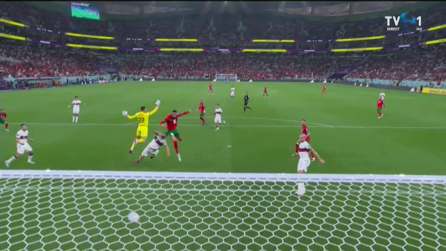 Sigur l-a făcut gelos pe CR7! En-Nesyri a înscris un gol magnific în Maroc - Portugalia, după ce s-a înălțat ca un vultur în fața lui Diogo Costa_46