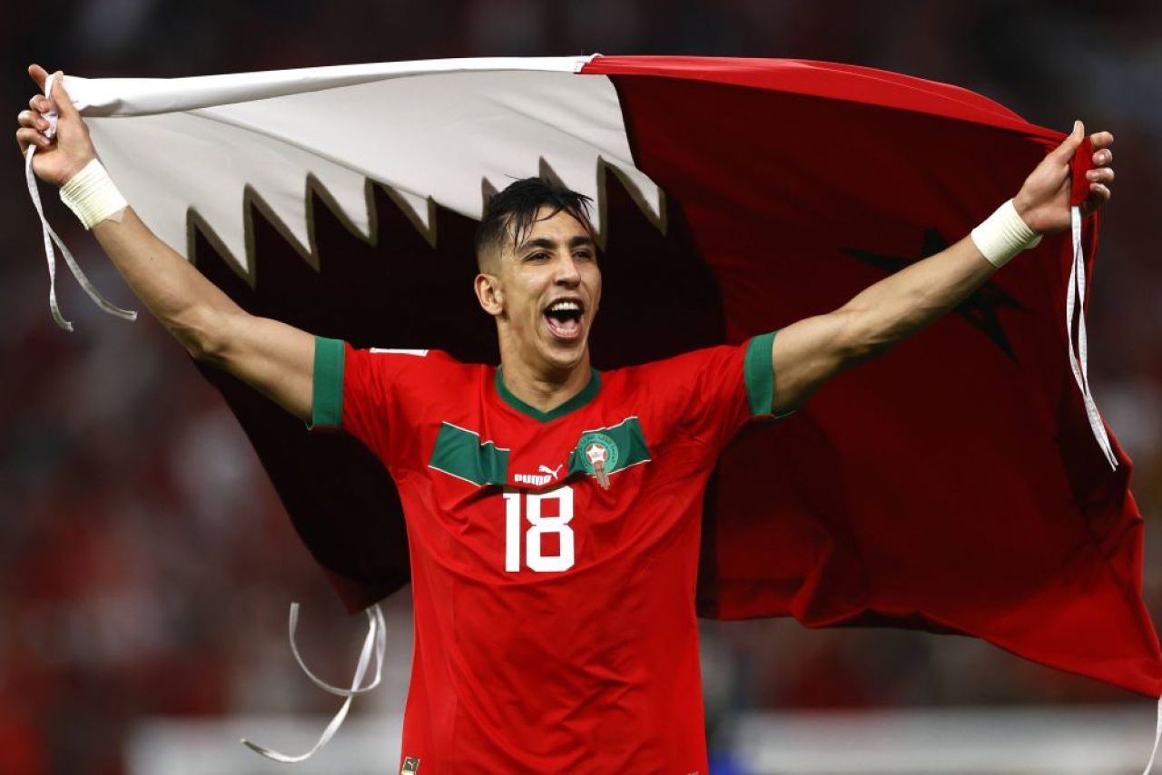 Imaginile bucuriei! Marocanii, mai fericiți ca niciodată după ce naționala a eliminat-o pe Portugalia de la Mondialul din Qatar_19