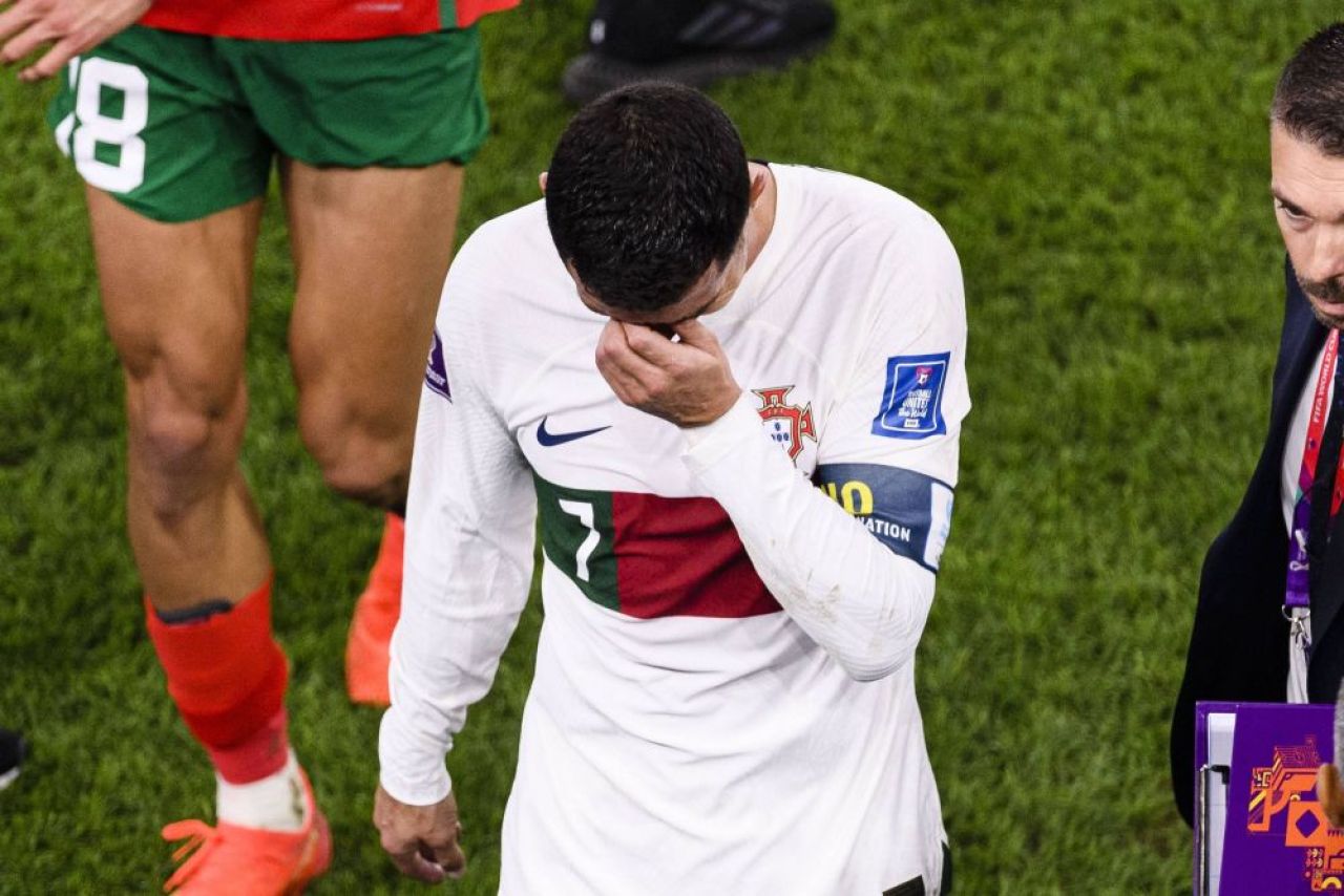 Imagini emoționante! Cristiano Ronaldo a început Campionatul Mondial din Qatar așa cum l-a sfârșit: plângând _18