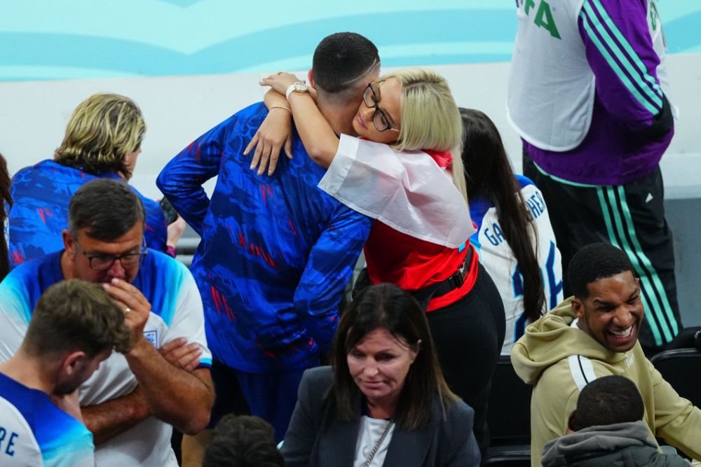 Consolați de partenere! Cum au trecut fotbaliștii englezi peste eliminarea de la Campionatul Mondial din Qatar_2