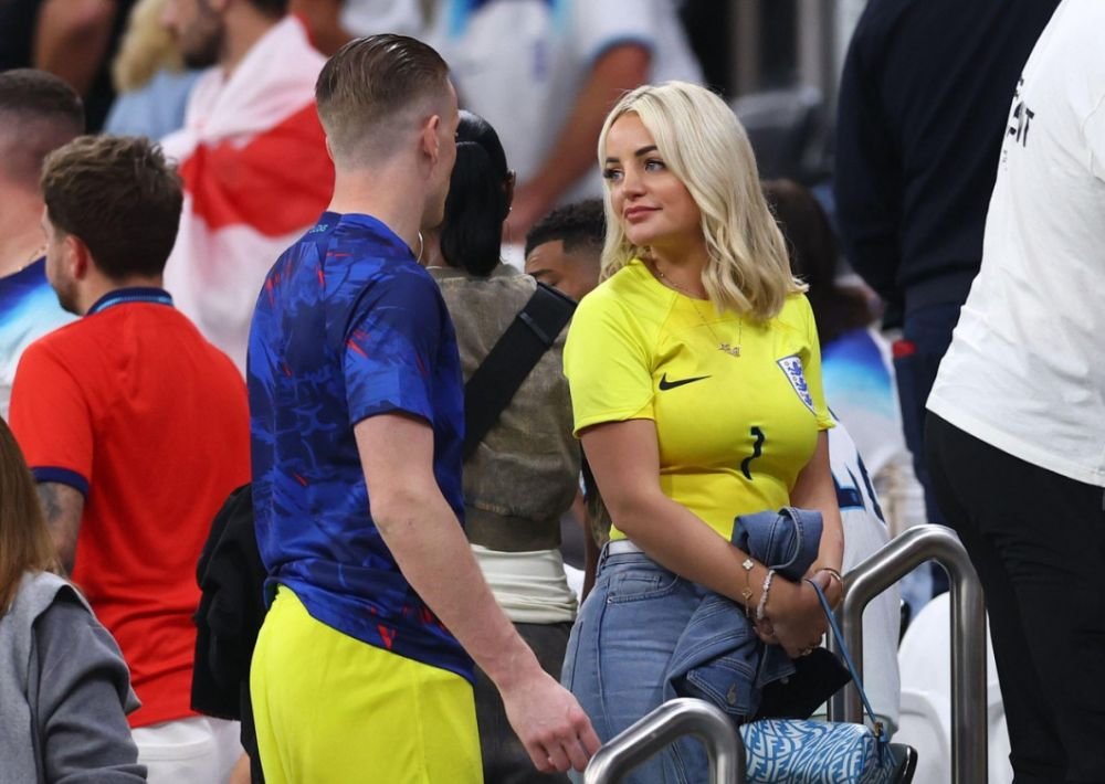 Consolați de partenere! Cum au trecut fotbaliștii englezi peste eliminarea de la Campionatul Mondial din Qatar_15