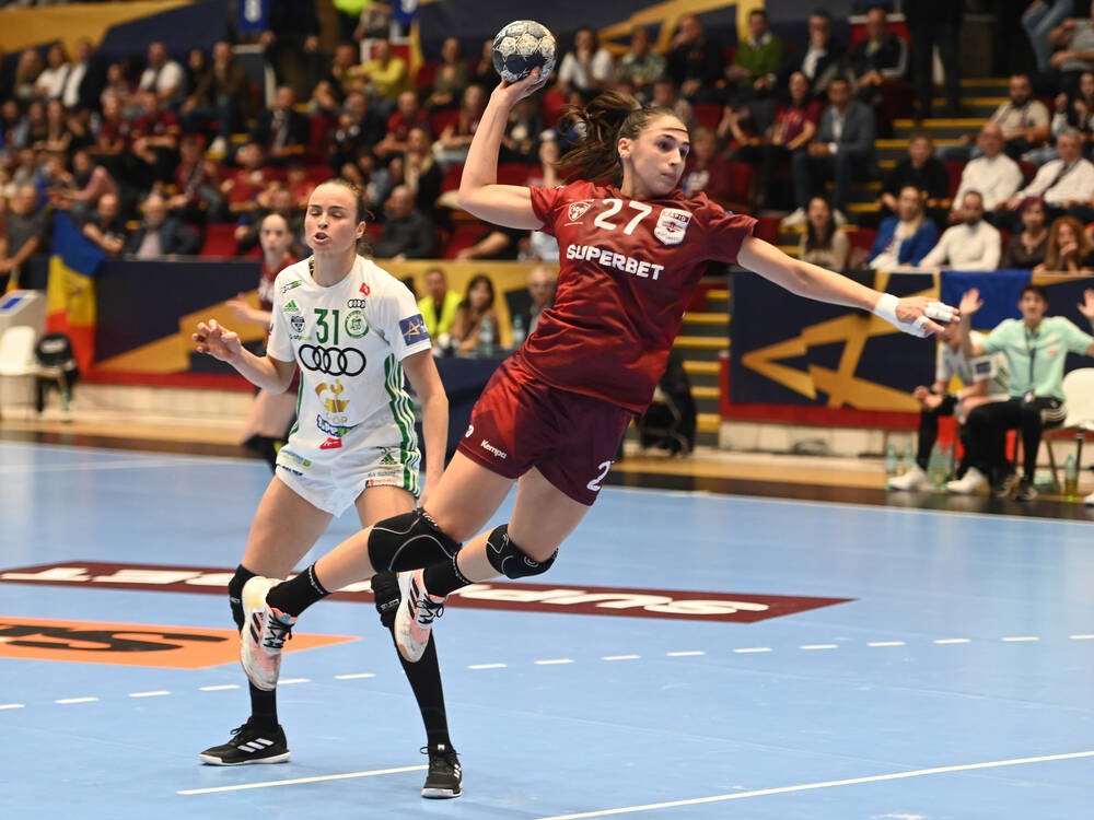 Rapid, iubire fără sfârșit! Cum ar fi să-i vedem într-o finală de Champions League? Caramavrov scrie despre victoria giuleștencelor cu Gyor și despre victoria fanilor alb-vișinii  _4