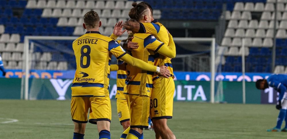 Dennis Man, gol spectaculos pentru Parma! Stâng letal arătat în duelul cu Brescia_3