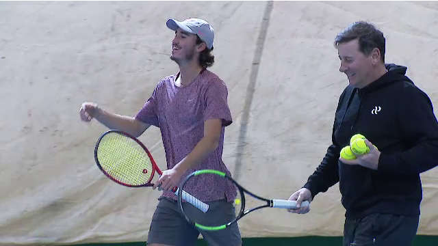 El e cel mai tânăr român care va participa la Australian Open! E pregătit de Andrei Pavel și vrea să dea lovitura la antipozi_5