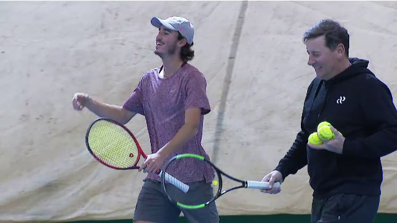 El e cel mai tânăr român care va participa la Australian Open! E pregătit de Andrei Pavel și vrea să dea lovitura la antipozi_5