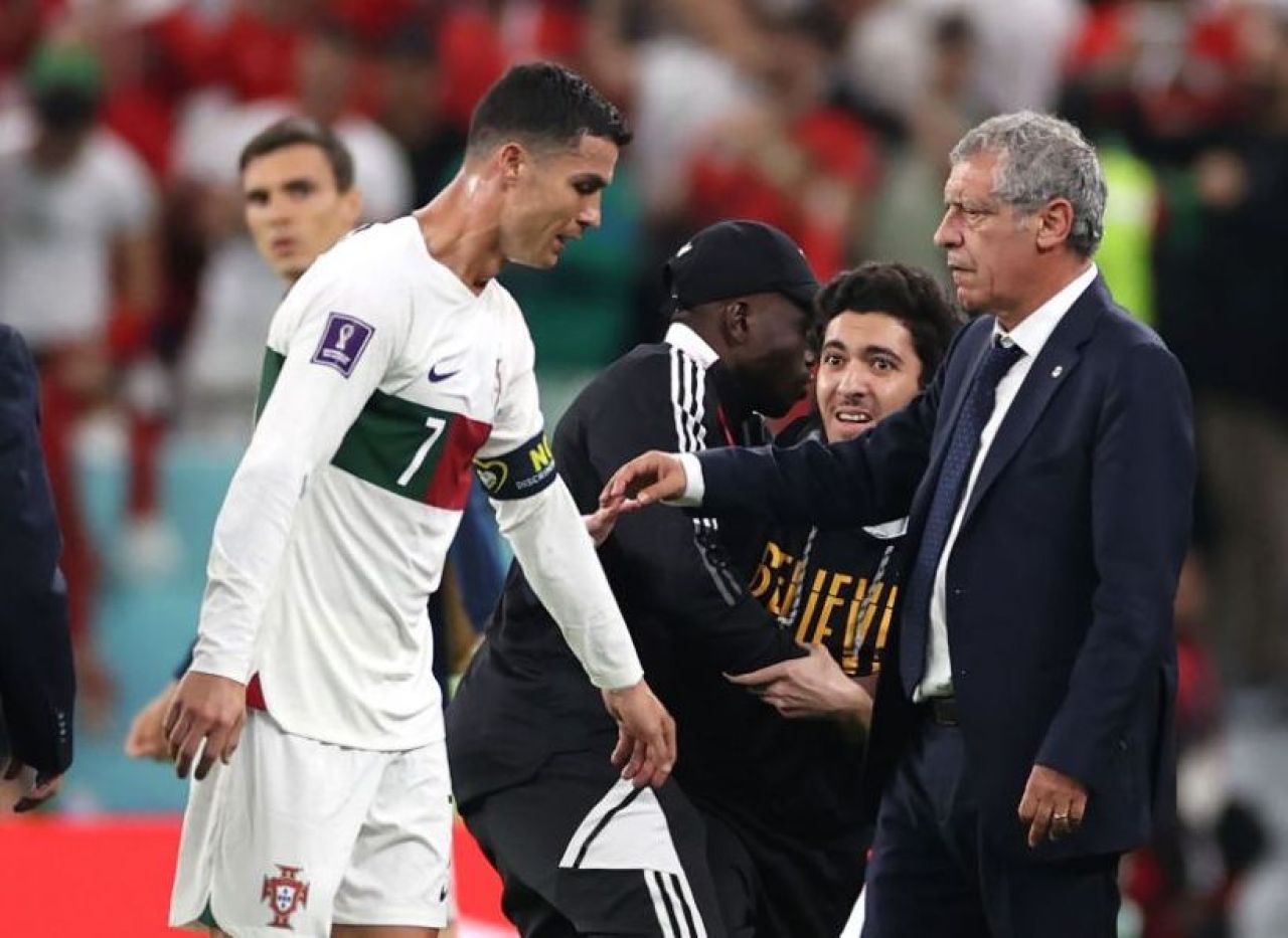 Fernando Santos a plătit că nu l-a titularizat pe Cristiano Ronaldo! Antrenorul va pleca de la naționala Portugaliei_5