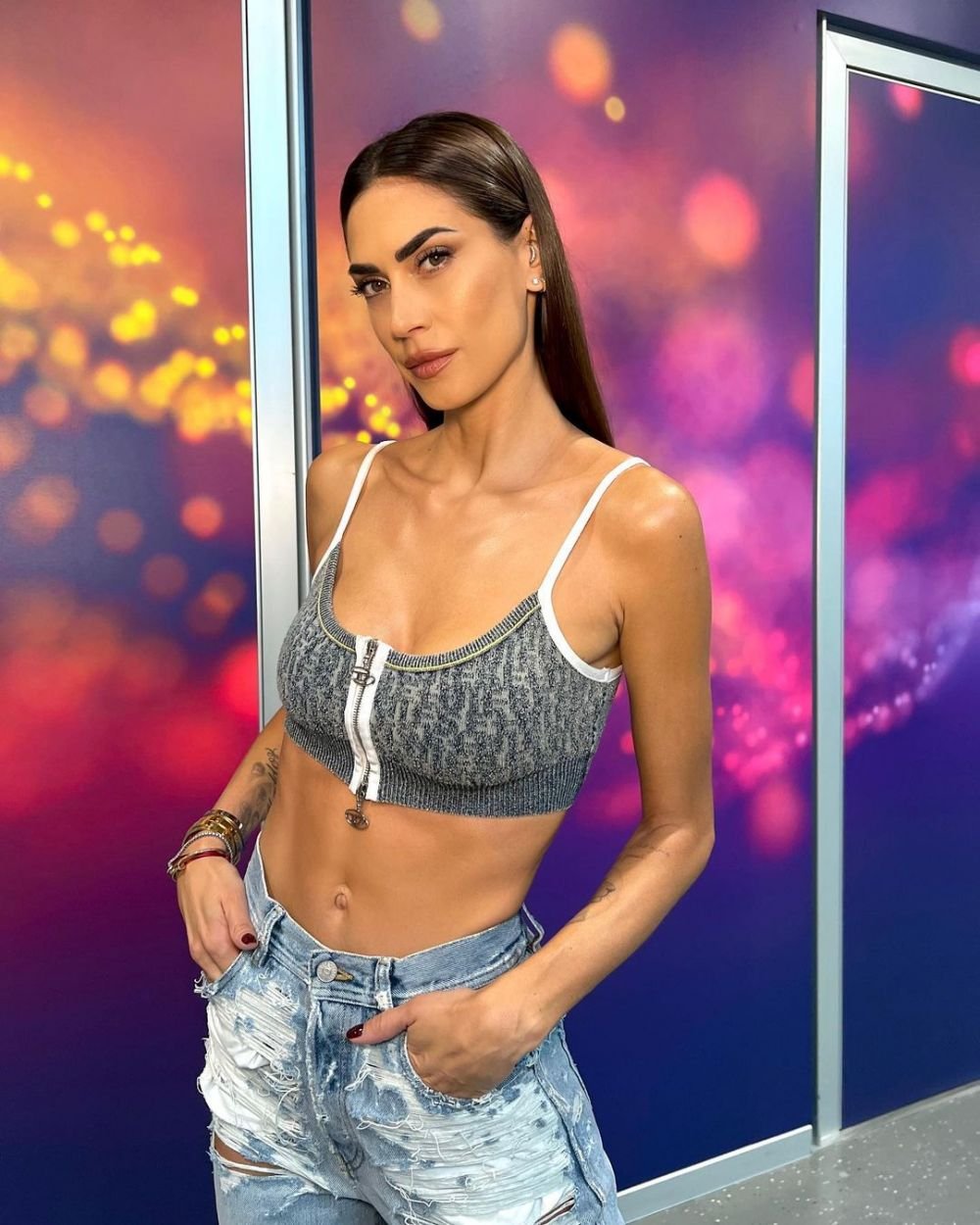 S-a dezbrăcat și a pozat acoperită doar de vopsea pentru a susține Italia la CM din 2010. Cum arată în prezent Melissa Satta, fosta soție a lui Christian Vieri_4
