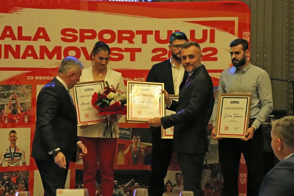 Am pierdut intrarea în Schengen, dar Lucian Bode a primit un tricou cu autografele jucătorilor de la Real Madrid!_7