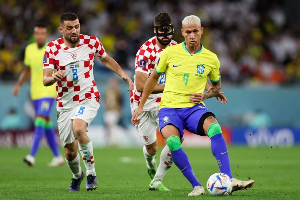 Richarlison și-a tatuat pe spate chipul lui Neymar și al lui Ronaldo. Creația spectaculoasă cu chipul starurilor braziliene_4