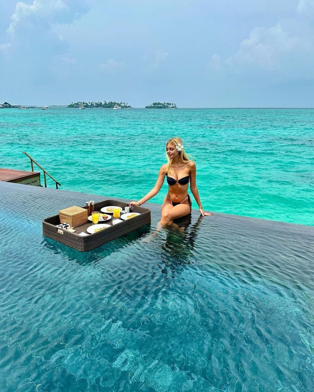 Thibaut Courtois și iubita sa model se relaxează în Maldive după Cupa Mondială. Mishel Gerzig este răvășitoare în costum de baie_23